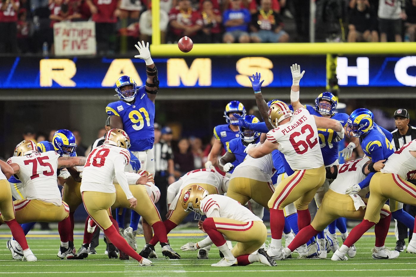 Short-handed 49ers stop Rams on downs in overtime, preserving a 26-23 victory | iNFOnews.ca