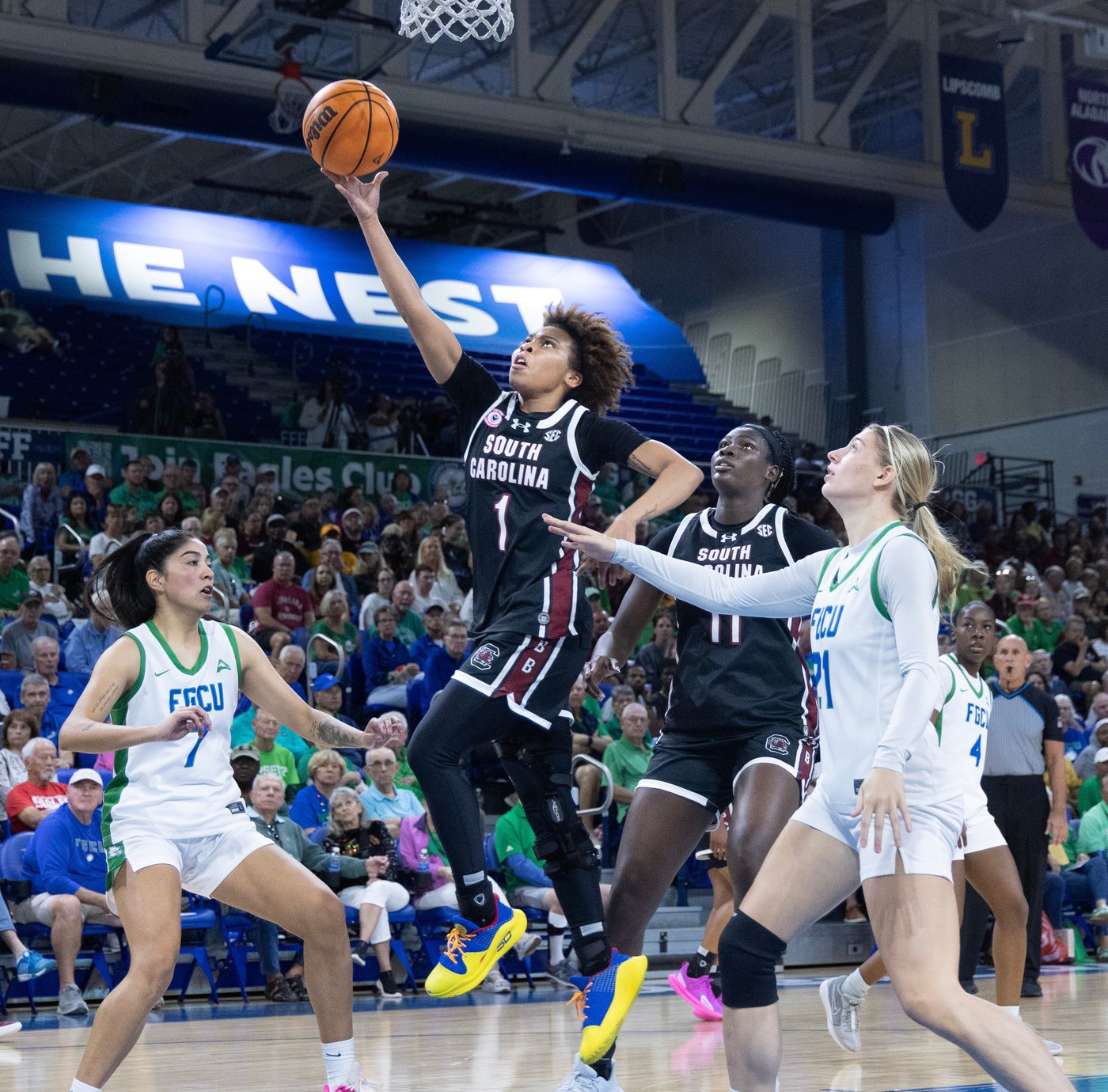 No. 3 South Carolina overpowers Florida Gulf Coast 105-43 | iNFOnews.ca No. 3 South Carolina overpowers Florida Gulf Coast 105-43 | iNFOnews.ca