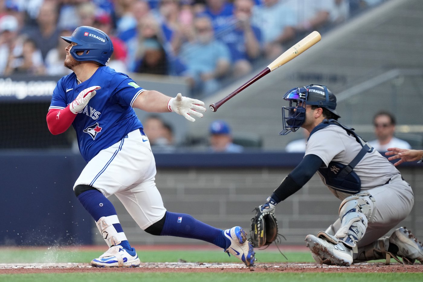 Photo Gallery: Blue Jays beat Yankees 13-7 in Game 2 of ALDS | iNFOnews.ca