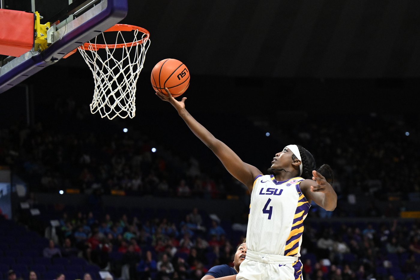 No. 5 LSU routs Morgan State 91-33 in eighth win this season by 50 points or more | iNFOnews.ca No. 5 LSU routs Morgan State 91-33 in eighth win this season by 50 points or more | iNFOnews.ca