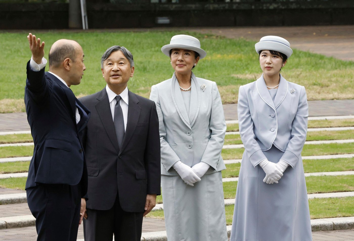 Japan’s imperial family pays respects to Nagasaki victims 80 years after atomic bombing | iNFOnews.ca