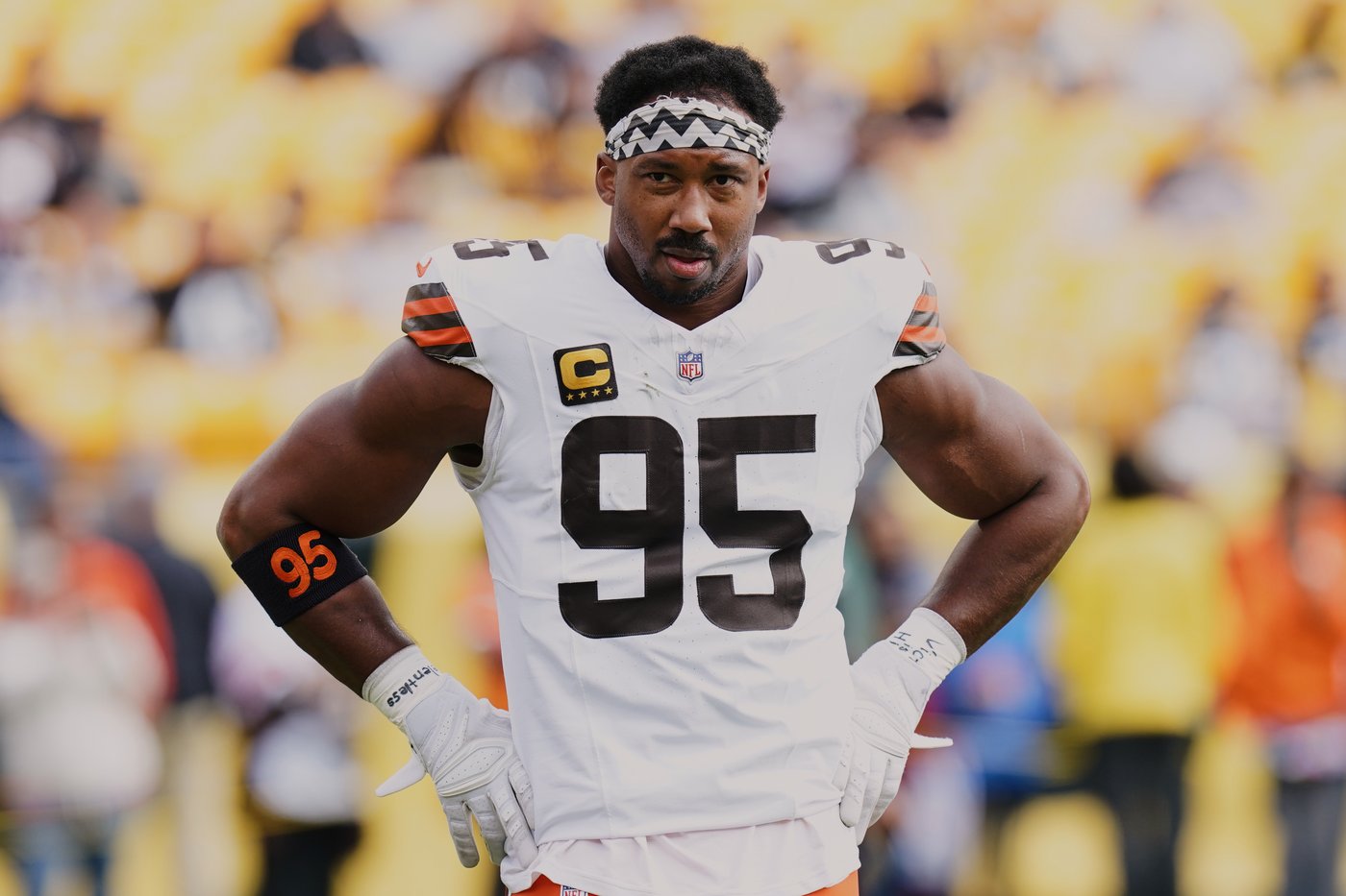 Tagovailoa, Garrett look to ease their frustrations when Dolphins visit Browns | iNFOnews.ca Tagovailoa, Garrett look to ease their frustrations when Dolphins visit Browns | iNFOnews.ca