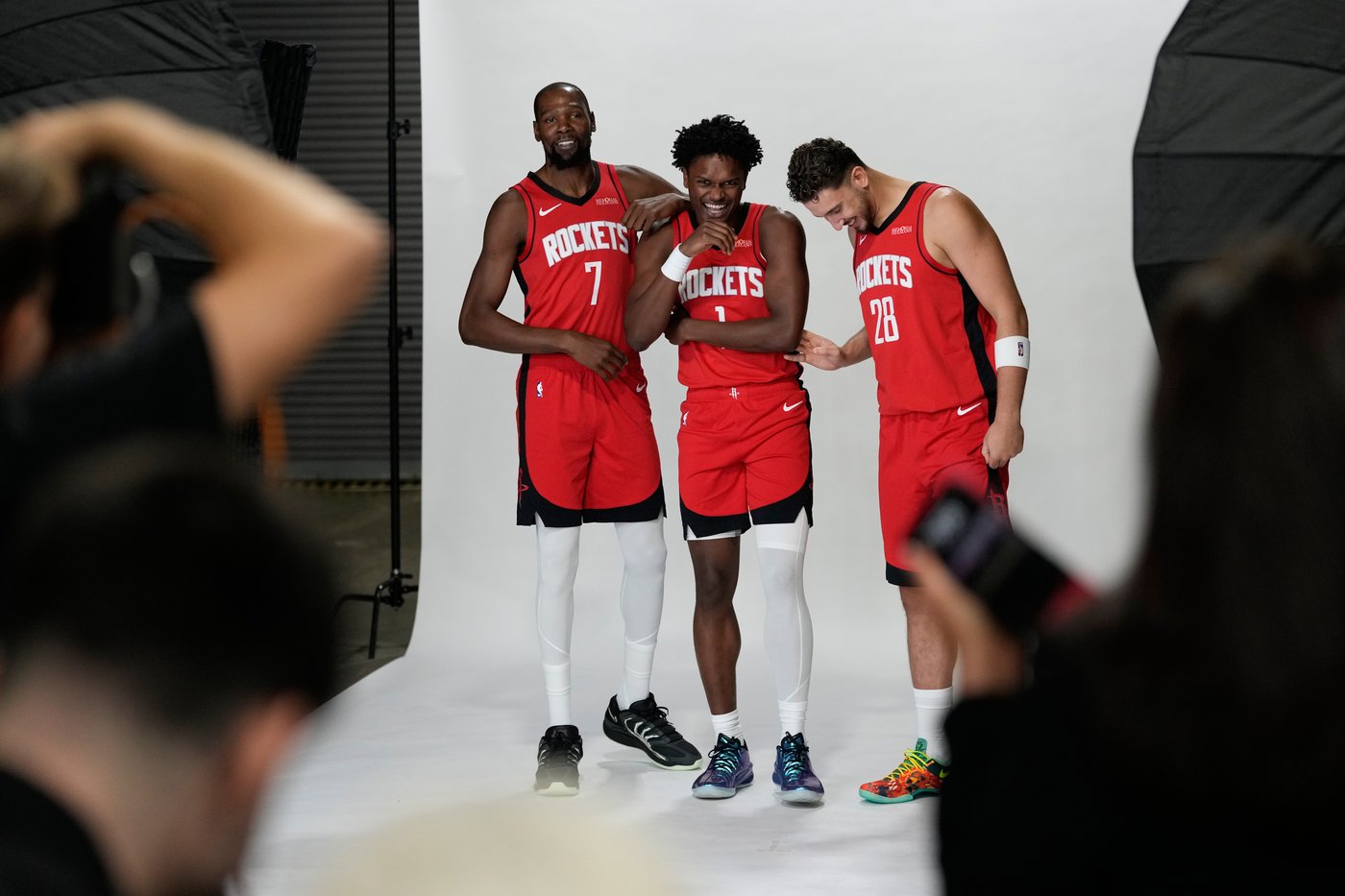 Kevin Durant joins Houston Rockets in blockbuster trade, boosting title hopes | iNFOnews.ca Kevin Durant joins Houston Rockets in blockbuster trade, boosting title hopes | iNFOnews.ca