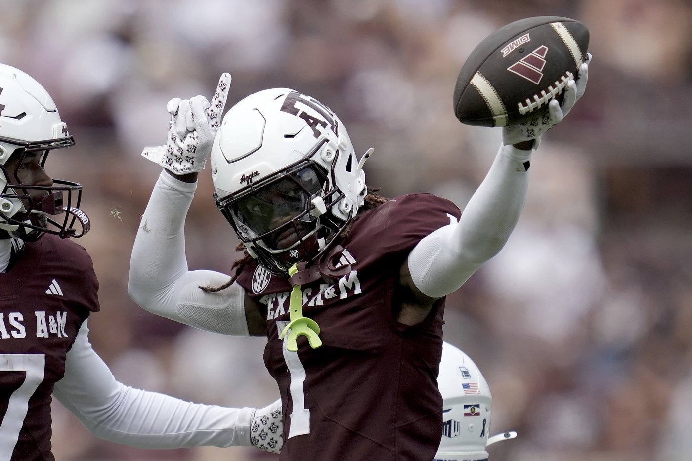 AP Player of the Week: Texas A&M's Mario Craver honored for his career night against Notre Dame | iNFOnews.ca