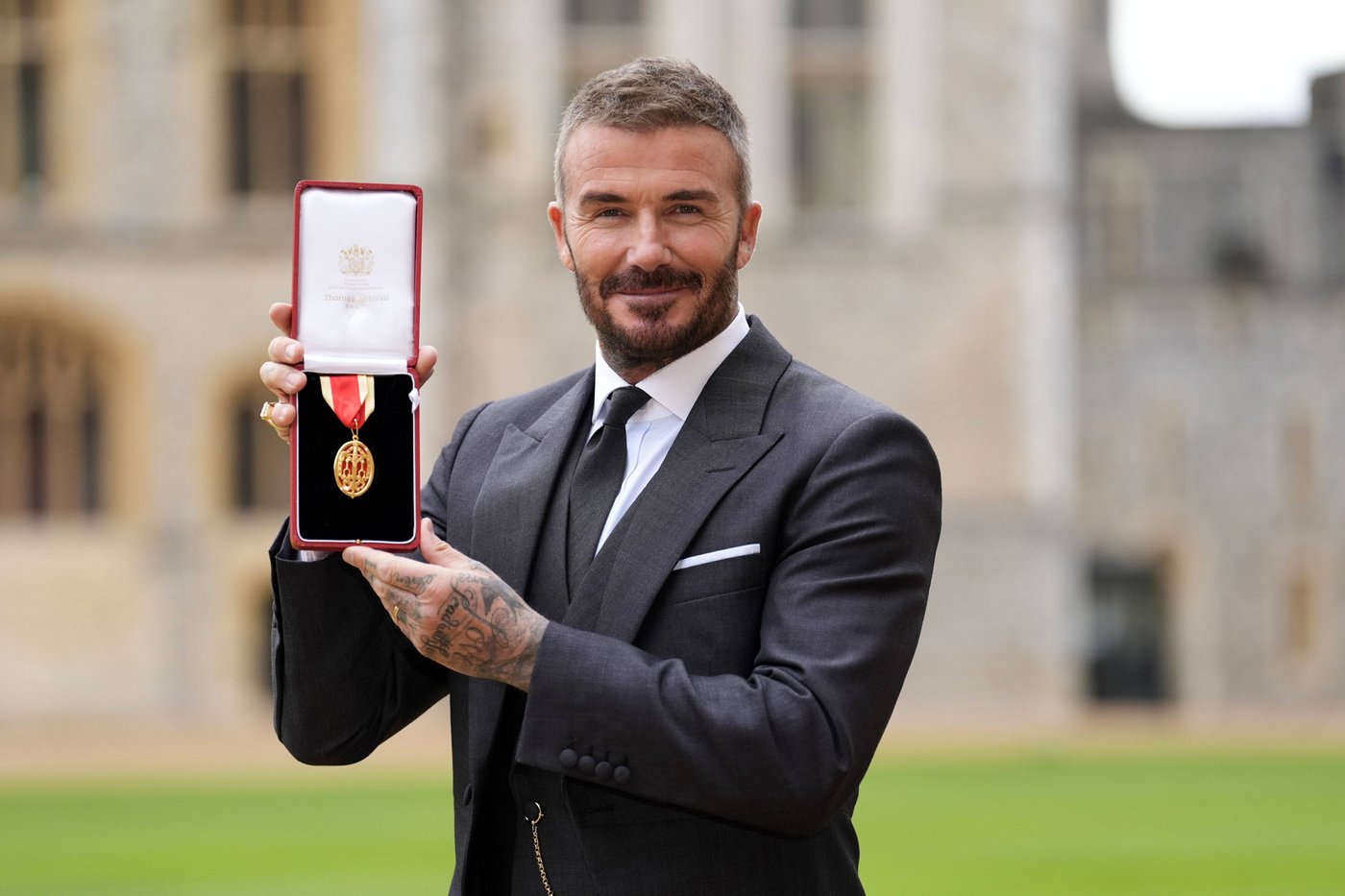 Bend a knee like Beckham: Soccer star is knighted by King Charles III | iNFOnews.ca Bend a knee like Beckham: Soccer star is knighted by King Charles III | iNFOnews.ca