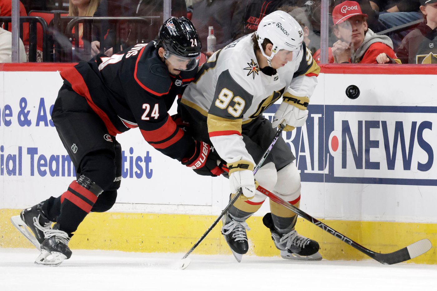 Eichel's 2 late goals help Vegas Golden Knights beat Carolina Hurricanes 6-3 | iNFOnews.ca Eichel's 2 late goals help Vegas Golden Knights beat Carolina Hurricanes 6-3 | iNFOnews.ca
