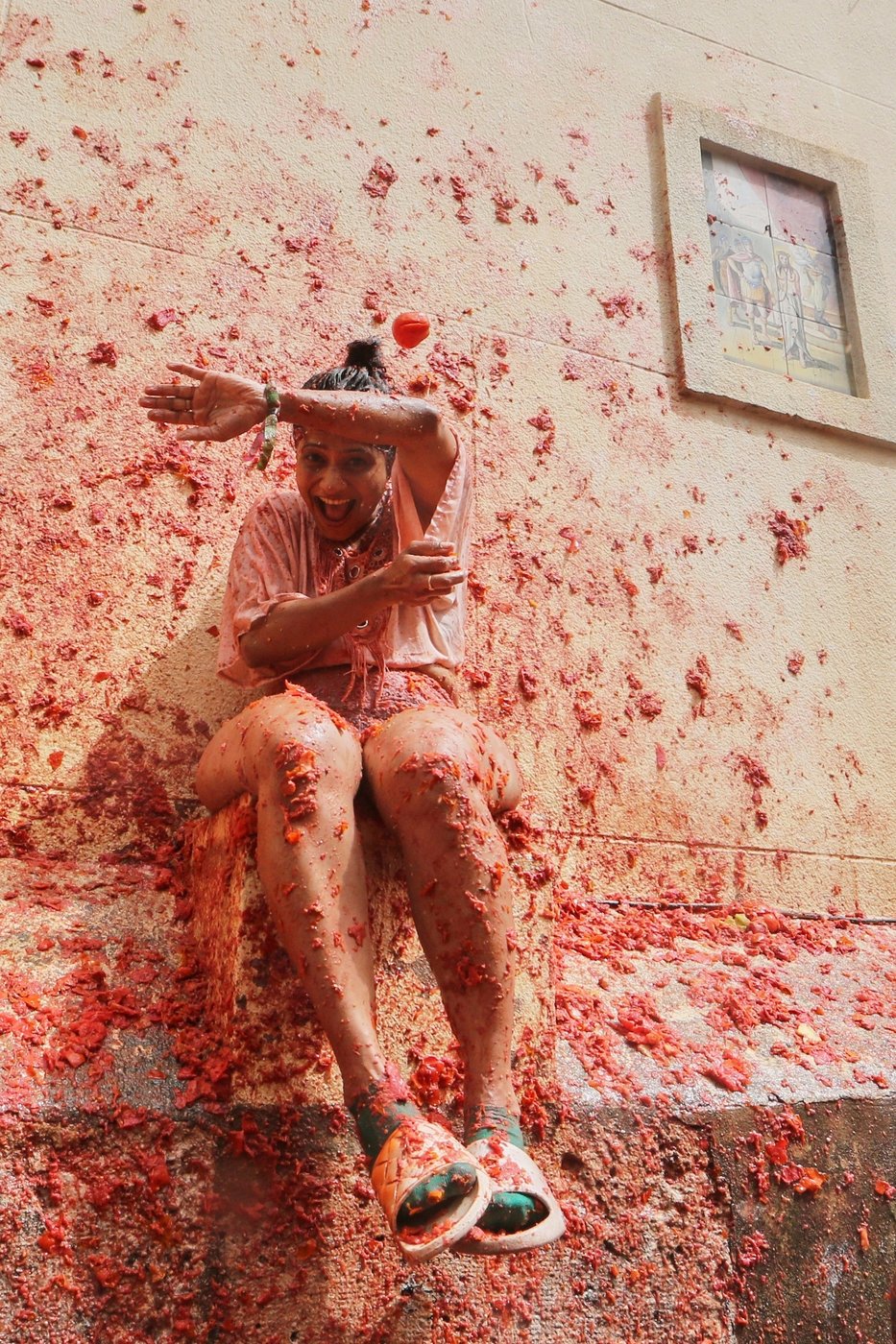 See the world in vertical: Top photos by AP's photojournalists in 2025 | iNFOnews.ca