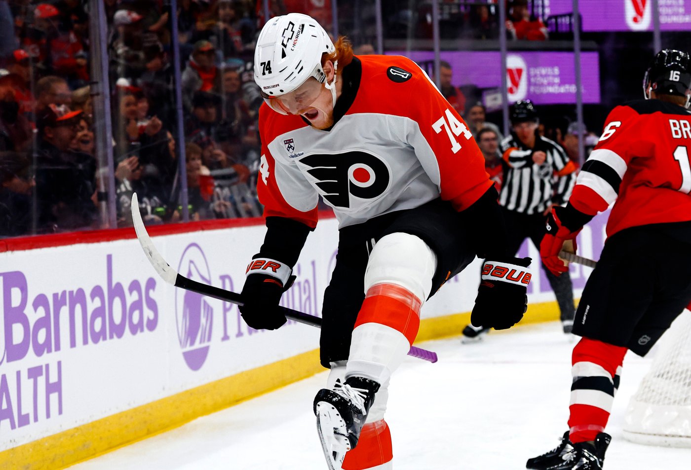 Tippett, Michkov each score twice to lead the Flyers past the Devils 5-3 | iNFOnews.ca