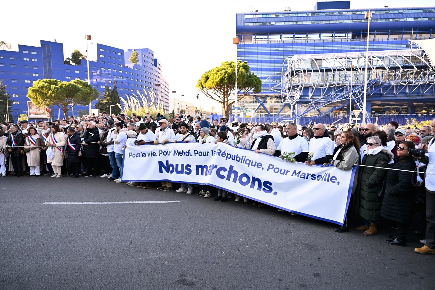 Thousands march in Marseille to denounce drug violence after killing of activist's brother | iNFOnews.ca