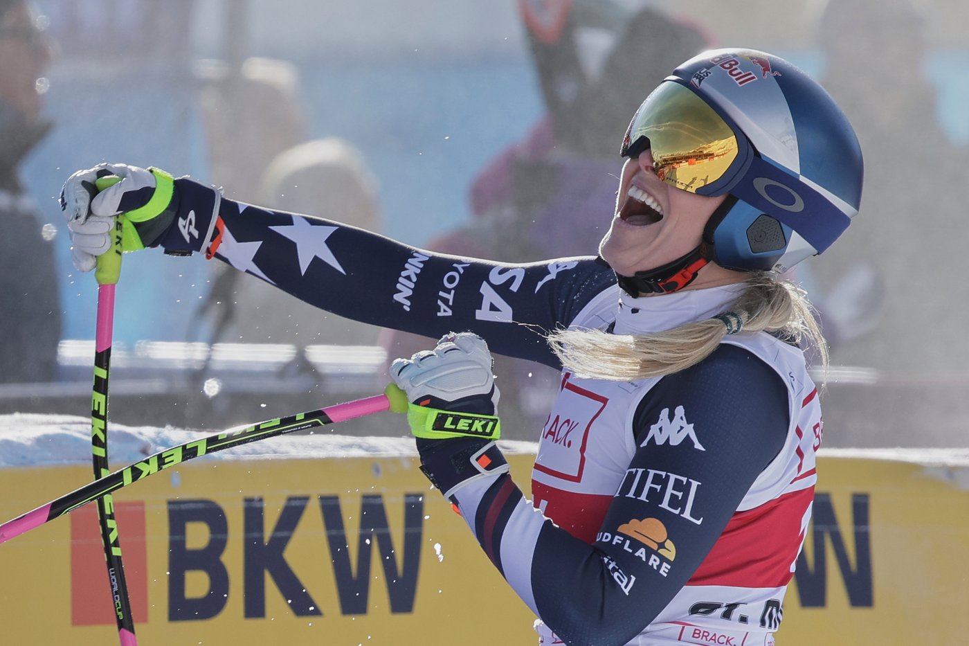 Lindsey Vonn likely to push back retirement following winning start to Olympic season at age 41 | iNFOnews.ca
