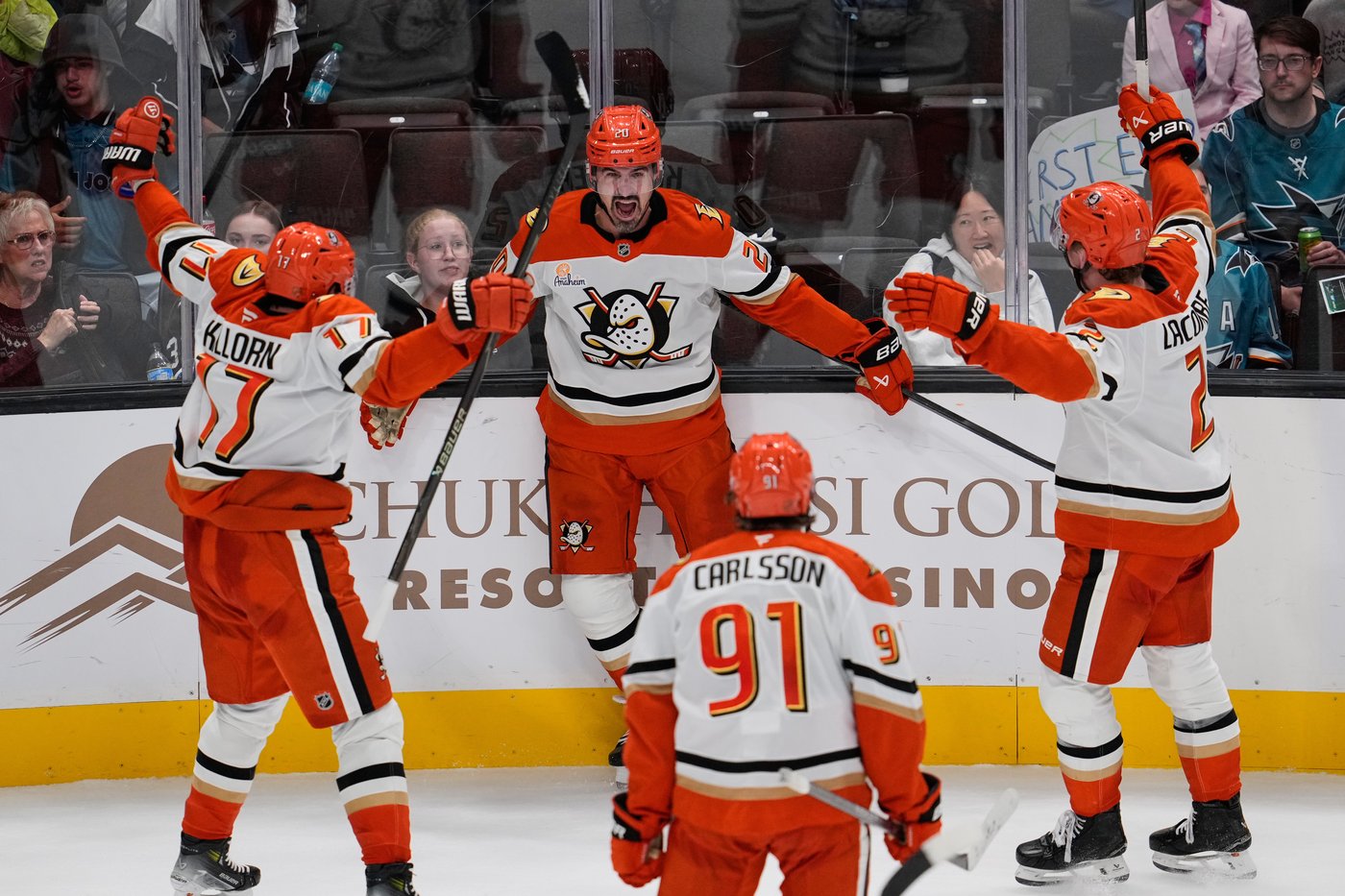Ducks rally to stun Sharks 7-6 in OT | iNFOnews.ca