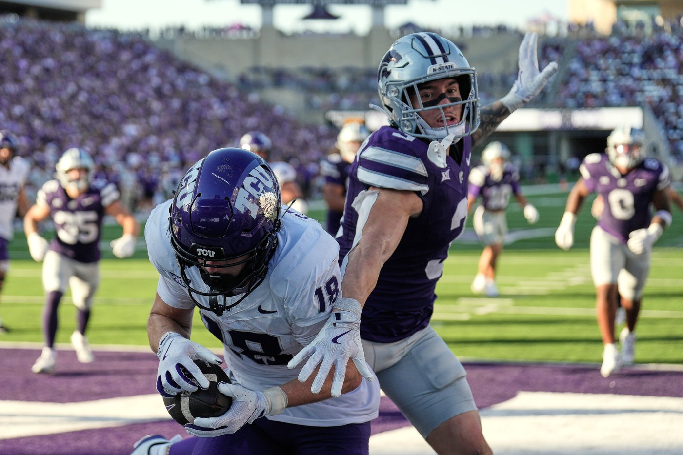 Avery Johnson's three TD passes and two defensive scores lift K-State over TCU 41-28 | iNFOnews.ca