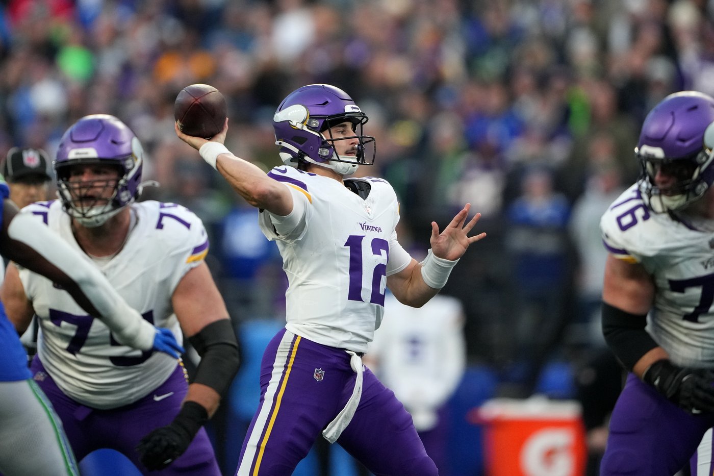 Undrafted rookie Max Brosmer overwhelmed by Seahawks as Vikings' offensive struggles continue | iNFOnews.ca