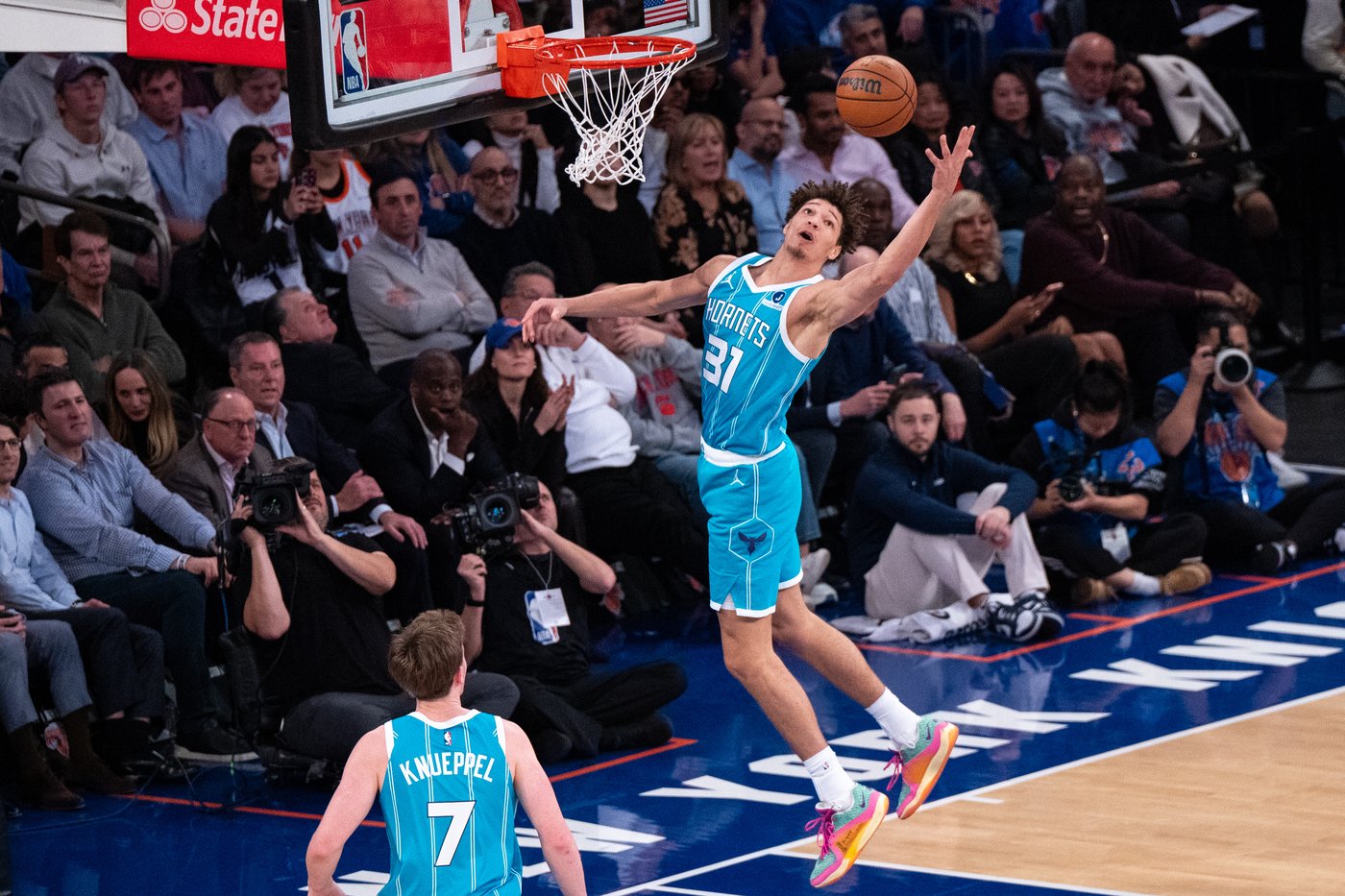 Towns, Brunson carry the Knicks to a 119-104 victory over the Hornets | iNFOnews.ca