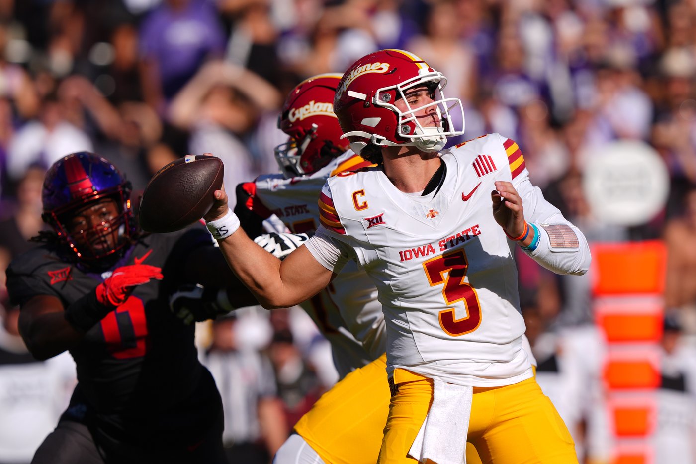 Iowa State snaps a 4-game losing streak after Flora's punt return TD to win 20-17 at TCU | iNFOnews.ca Iowa State snaps a 4-game losing streak after Flora's punt return TD to win 20-17 at TCU | iNFOnews.ca