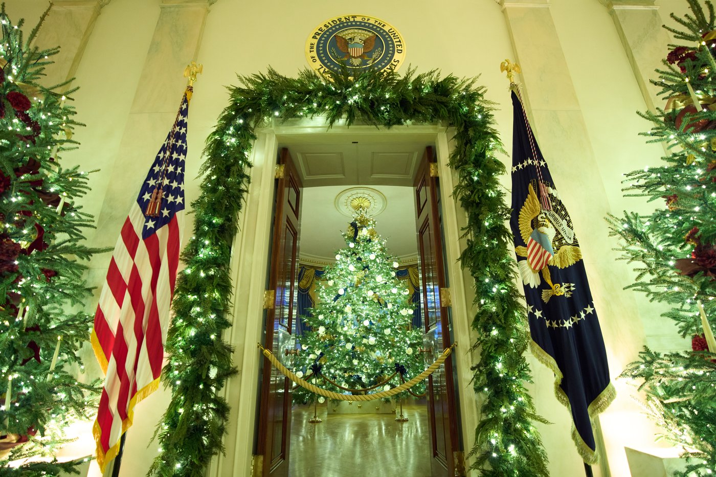 Photos from the White House's Holiday Prep | iNFOnews.ca