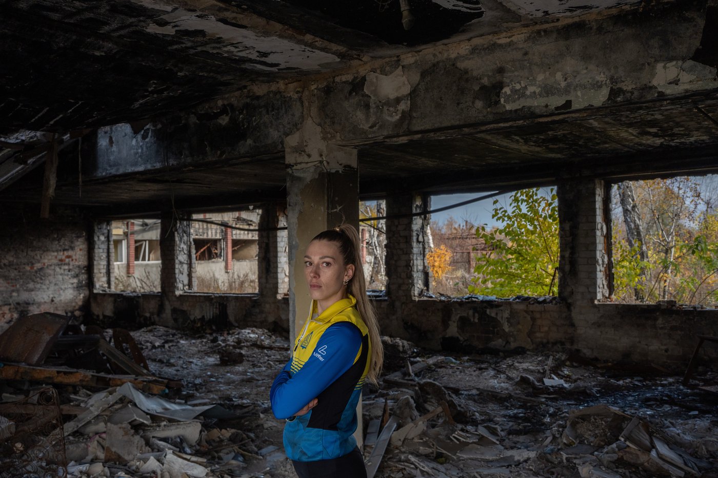 Ukraine’s young skiers practice in a bombed-out Olympic training base | iNFOnews.ca
