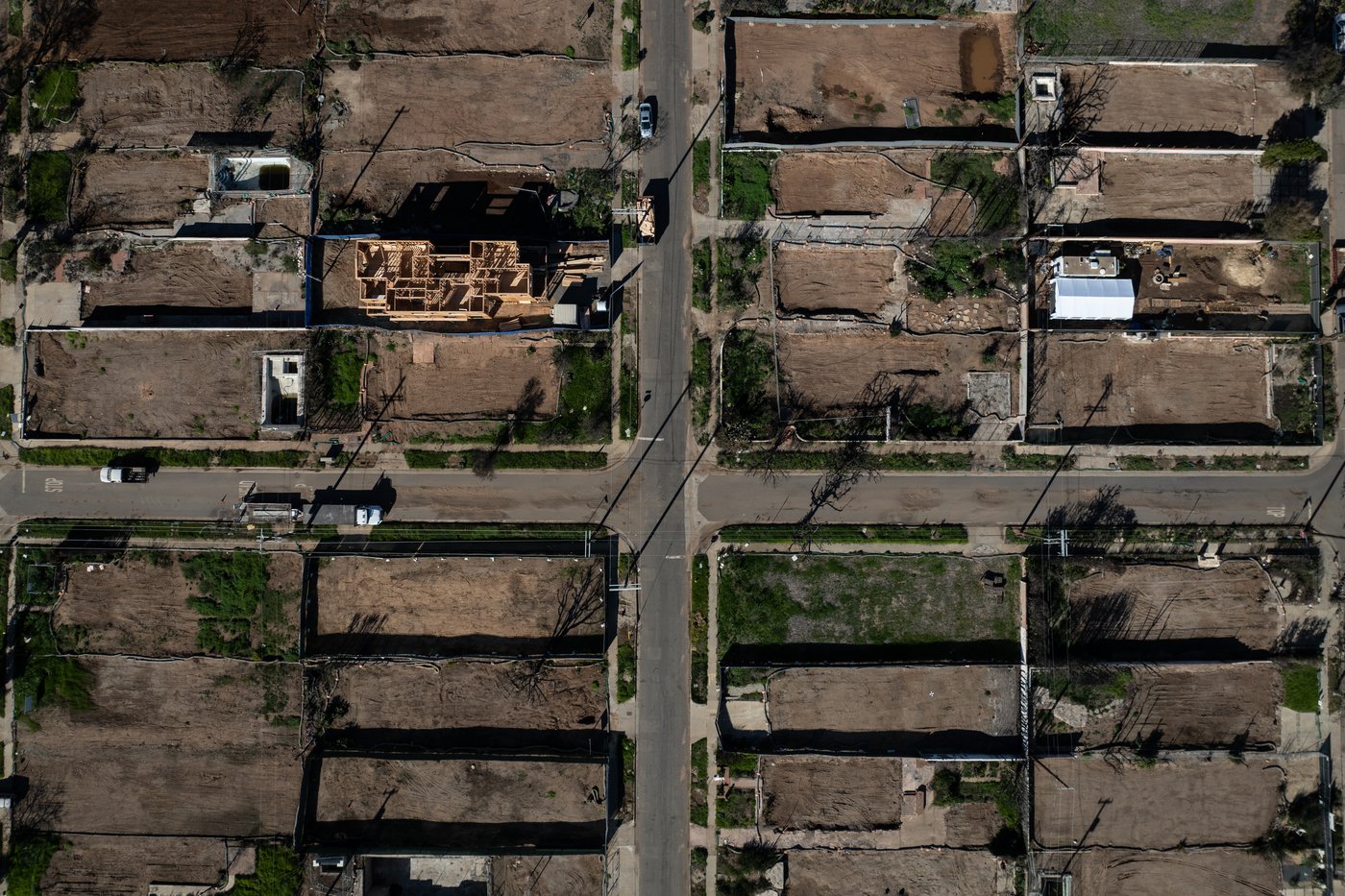 What life looks like a year after the deadly Los Angeles wildfires in photos | iNFOnews.ca