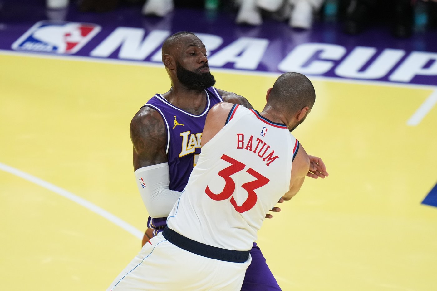 Luka, LeBron lead Lakers past Clippers 135-118 for 5th straight win, clinching their NBA Cup group | iNFOnews.ca Luka, LeBron lead Lakers past Clippers 135-118 for 5th straight win, clinching their NBA Cup group | iNFOnews.ca