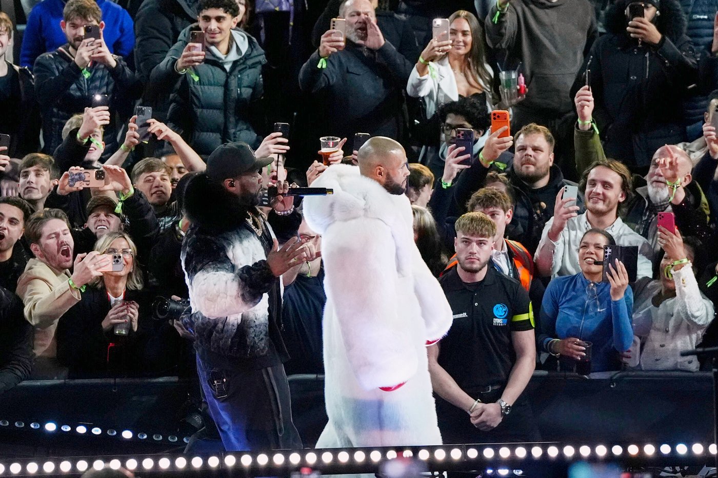 Benn dominates Eubank Jr. to earn bragging rights in British boxing's family feud | iNFOnews.ca Benn dominates Eubank Jr. to earn bragging rights in British boxing's family feud | iNFOnews.ca