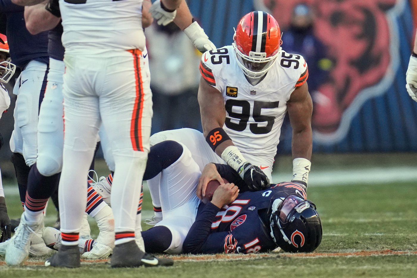 Allen, Bills look to clinch 7th straight playoff berth as Browns' Garrett goes for NFL sacks record | iNFOnews.ca