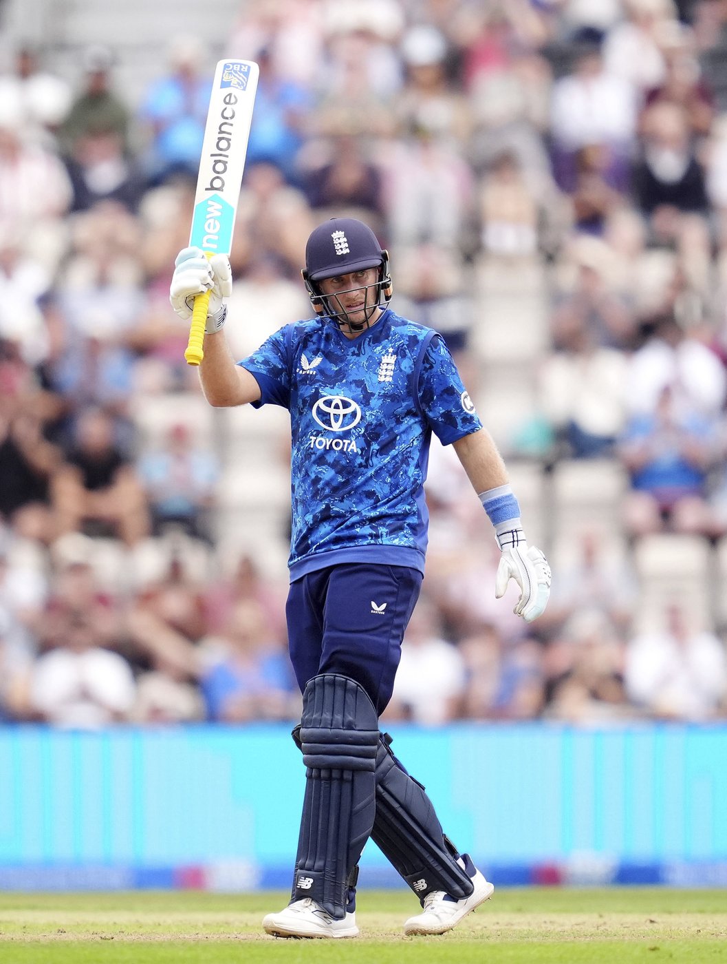 England beats South Africa by record 342-run margin in 3rd cricket ODI | iNFOnews.ca