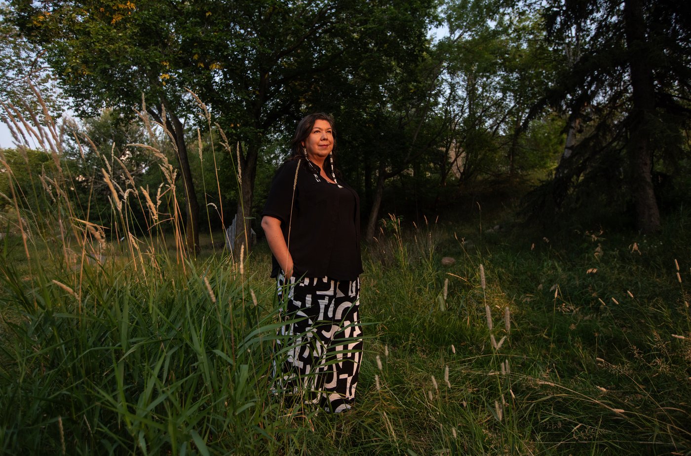 Long-lost adult siblings strive to rebuild severed family bonds in ‘Meadowlarks’ | iNFOnews.ca