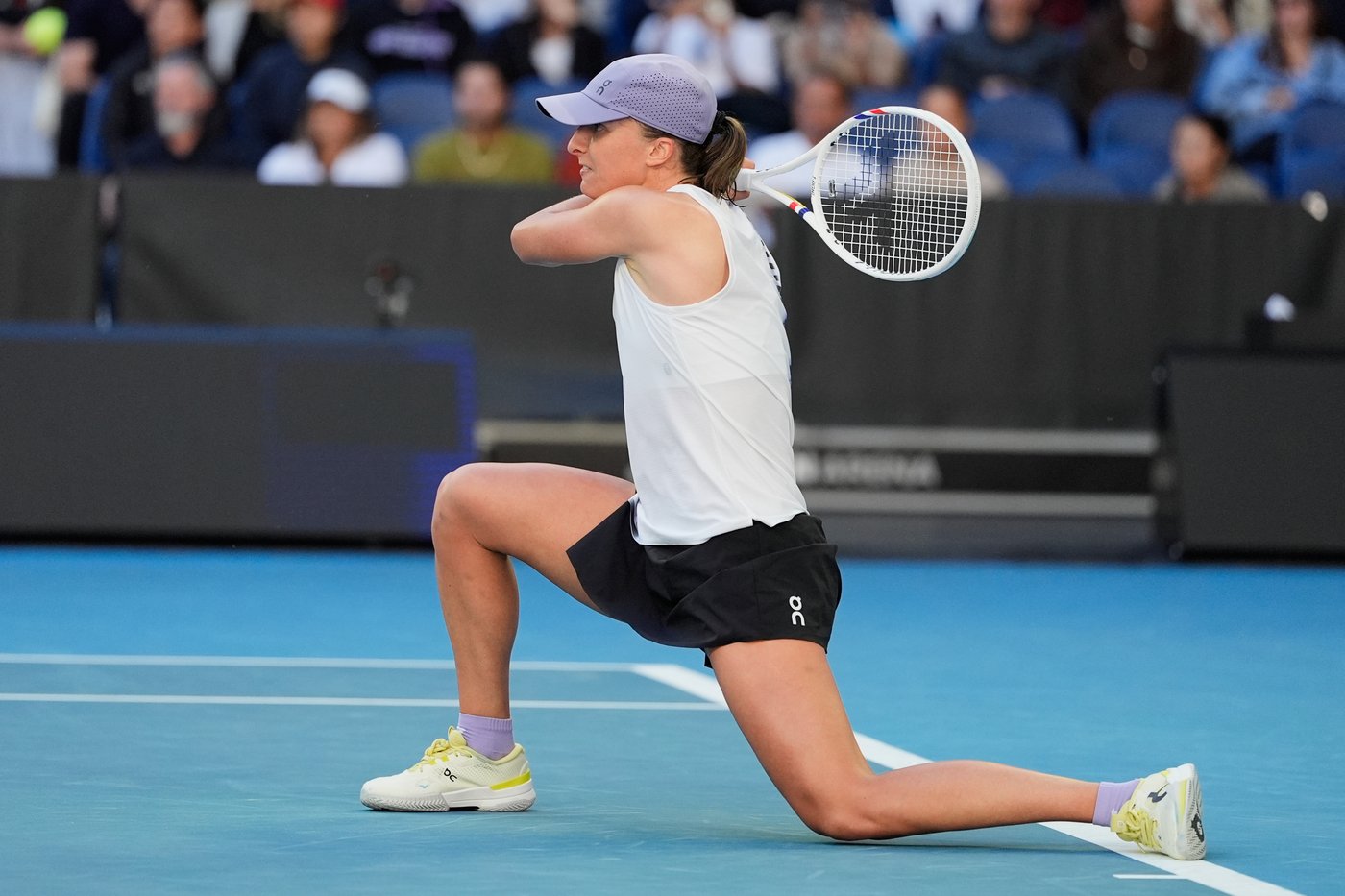 Djokovic one away from 400 Grand Slam match wins; Wawrinka makes history | iNFOnews.ca