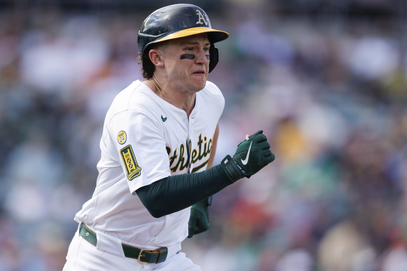 Athletics 2B Zack Gelof needs season-ending surgery on his dislocated left shoulder | iNFOnews.ca
