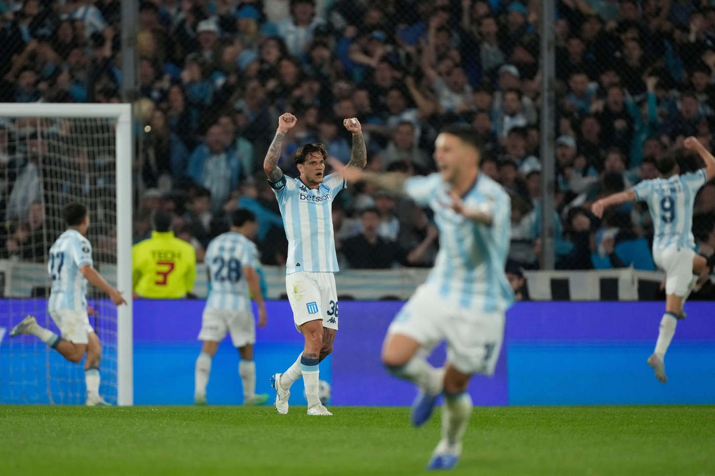 Solari's late goal advances Racing Club to Copa Libertadores semifinals | iNFOnews.ca