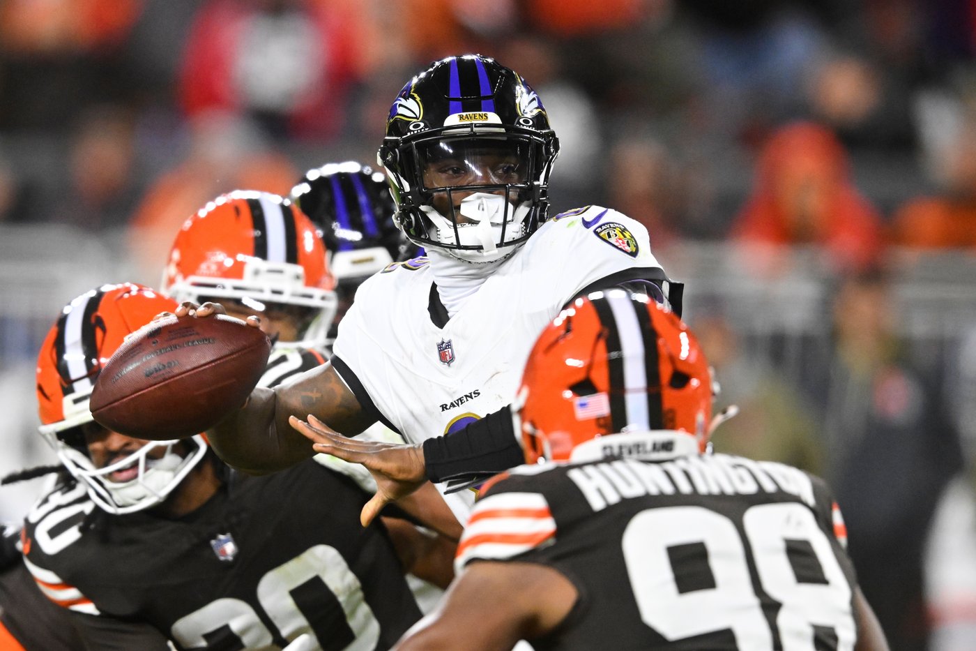 Jets' Jermaine Johnson's sweet strategy to sack Ravens' Lamar Jackson: No sugary drinks | iNFOnews.ca