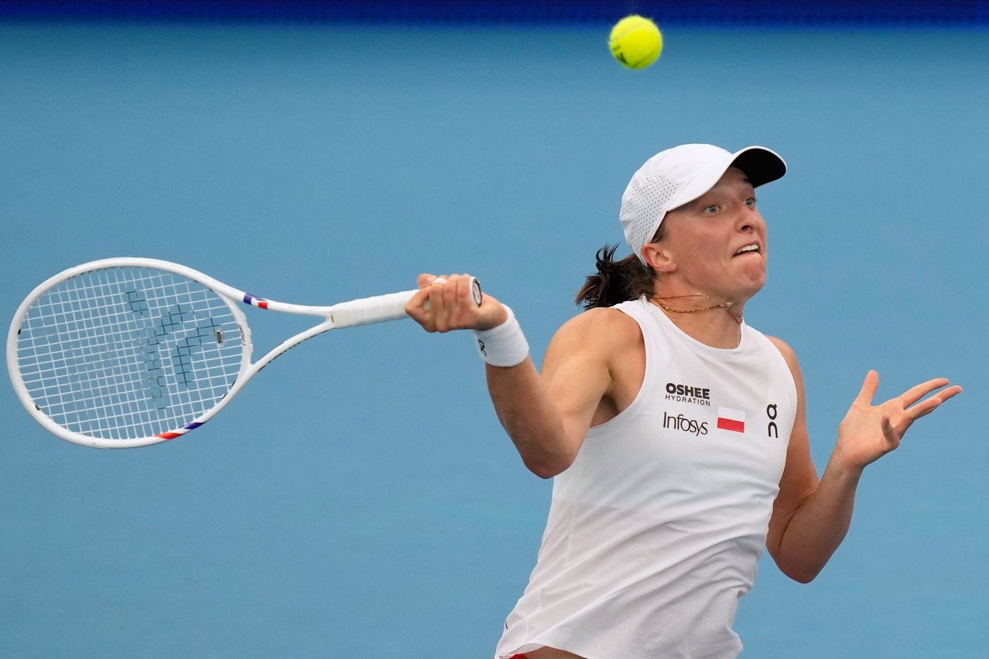 Coco Gauff's two wins lead the defending champion Americans into the United Cup semifinals | iNFOnews.ca