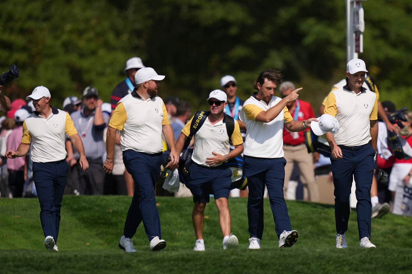 From World Cup to Ryder Cup: Soccer great Gianfranco Zola gives European team a lift | iNFOnews.ca