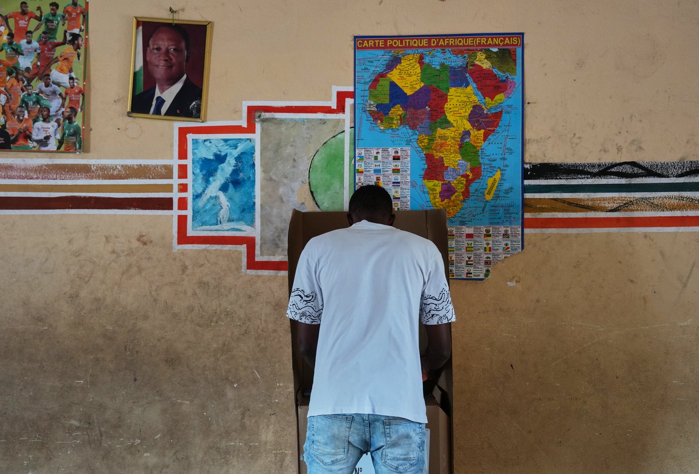 Ivory Coast votes as Ouattara seeks a fourth term with key rivals sidelined | iNFOnews.ca Ivory Coast votes as Ouattara seeks a fourth term with key rivals sidelined | iNFOnews.ca