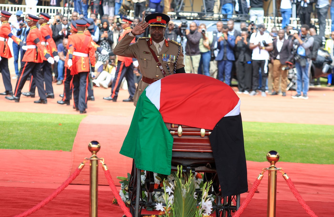 Kenya ex-Prime Minister Raila Odinga buried as the country faces political uncertainty | iNFOnews.ca Kenya ex-Prime Minister Raila Odinga buried as the country faces political uncertainty | iNFOnews.ca