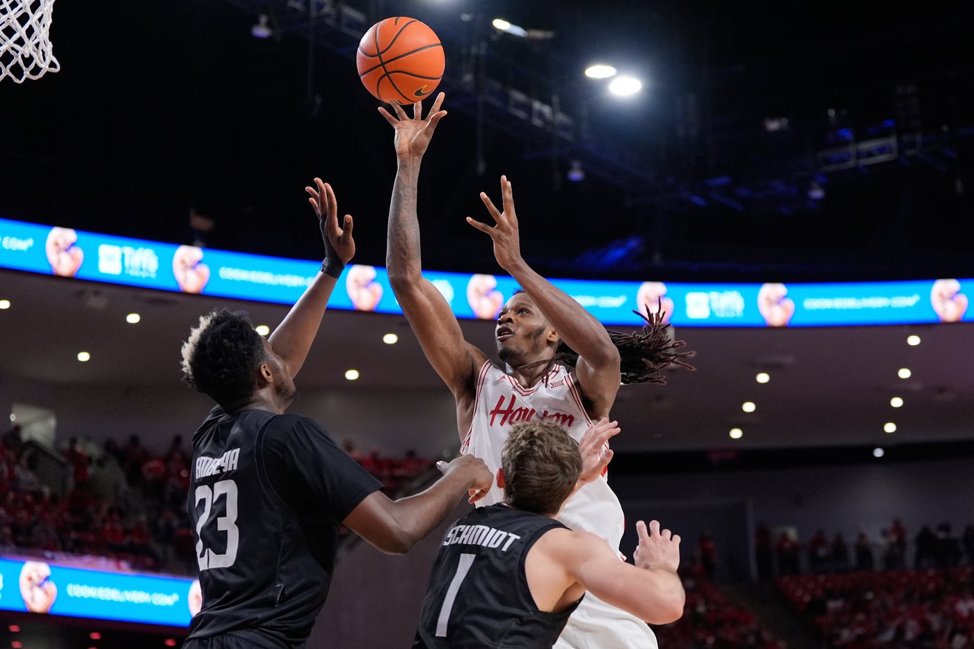 Kingston Flemings scores 20, No. 2 Houston beats Towson 65-48 | iNFOnews.ca Kingston Flemings scores 20, No. 2 Houston beats Towson 65-48 | iNFOnews.ca