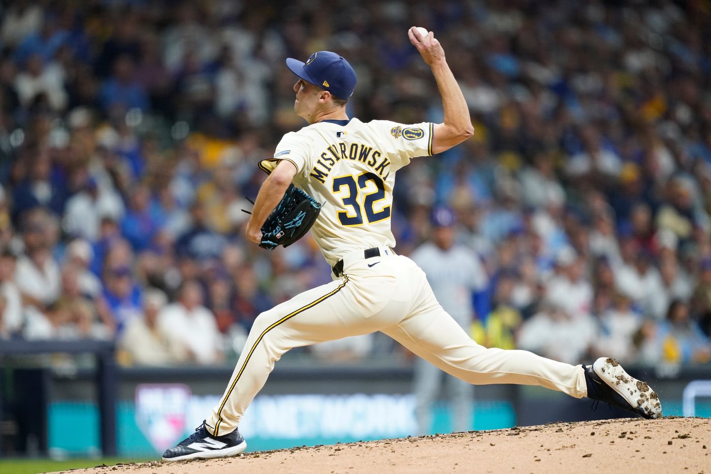 Brewers rookie Jacob Misiorowski hits 104.3 mph while throwing 3 innings of shutout relief | iNFOnews.ca
