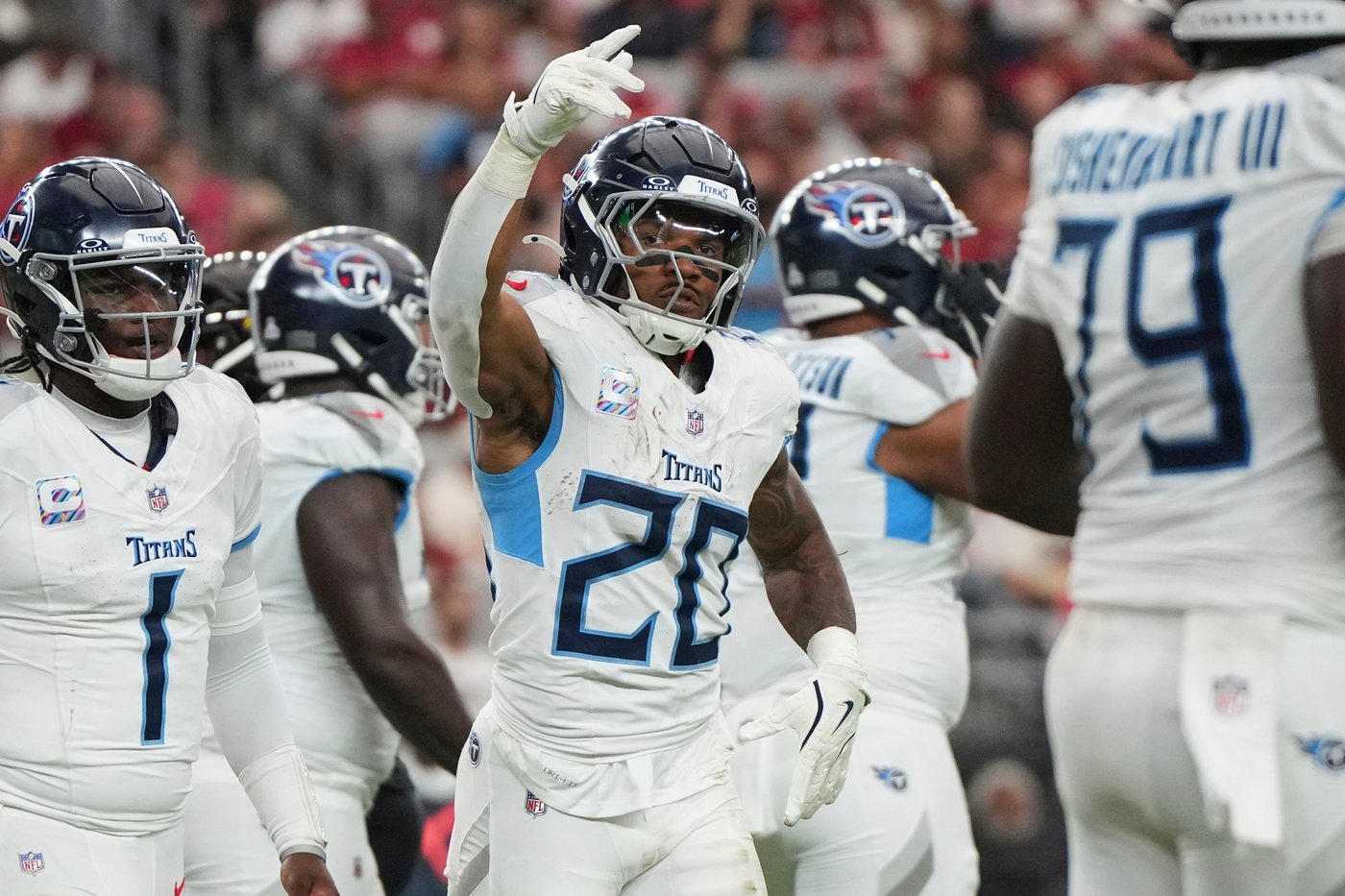 Titans snap 10-game skid with improbable comeback to beat Cardinals 22-21 | iNFOnews.ca