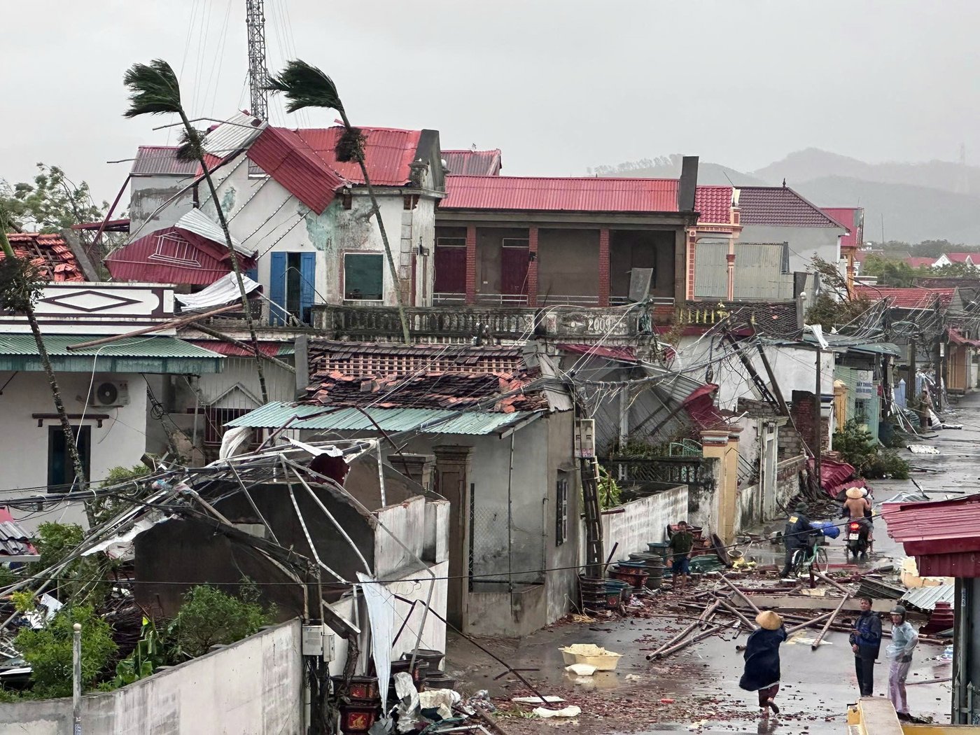 Typhoon Bualoi death toll rises to 26 in Vietnam, with many missing | iNFOnews.ca