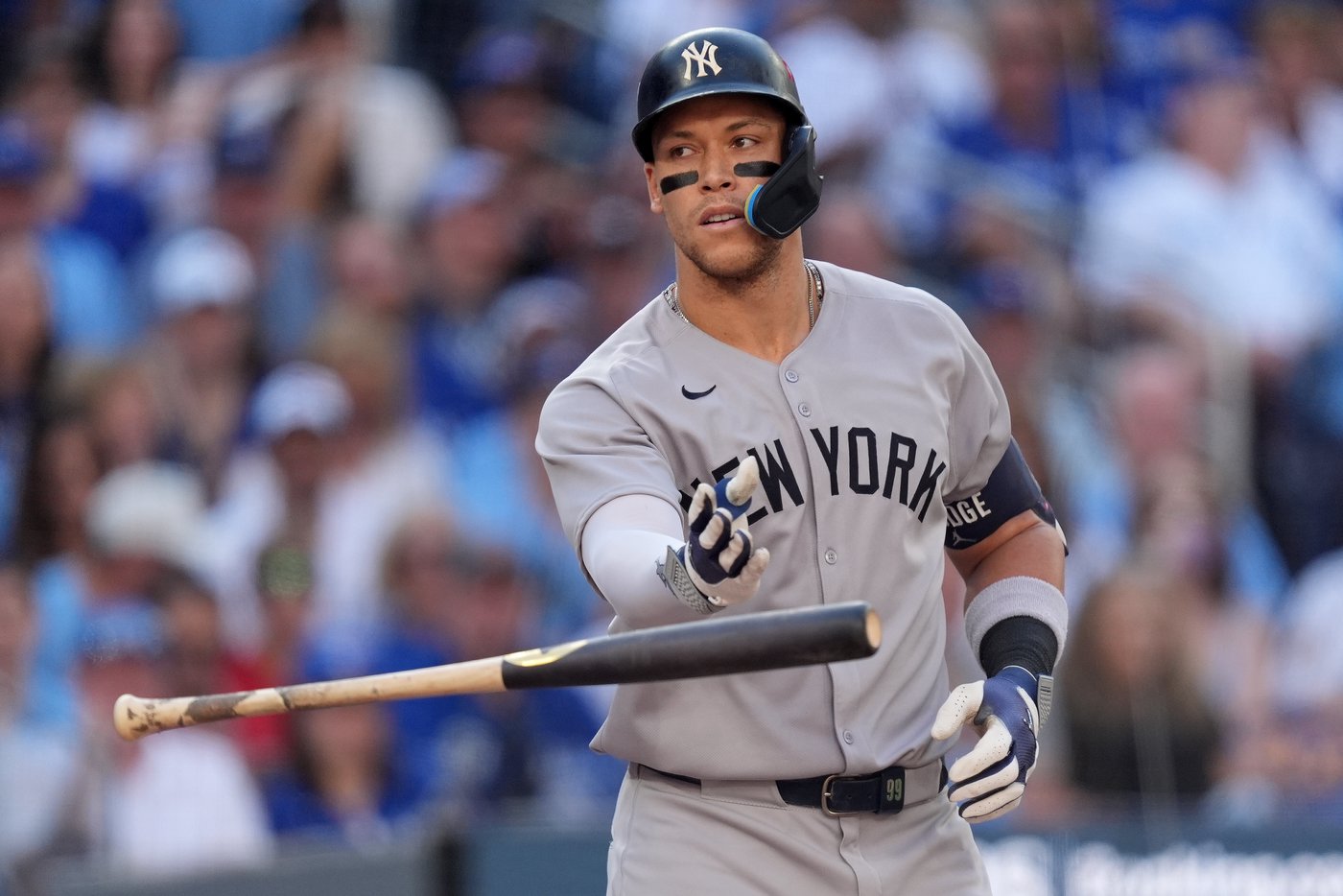Photo Gallery: Blue Jays beat Yankees 13-7 in Game 2 of ALDS | iNFOnews.ca