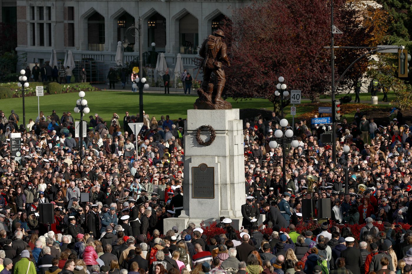 B.C. falls silent at Remembrance Day services, where family ties hold strong | iNFOnews.ca