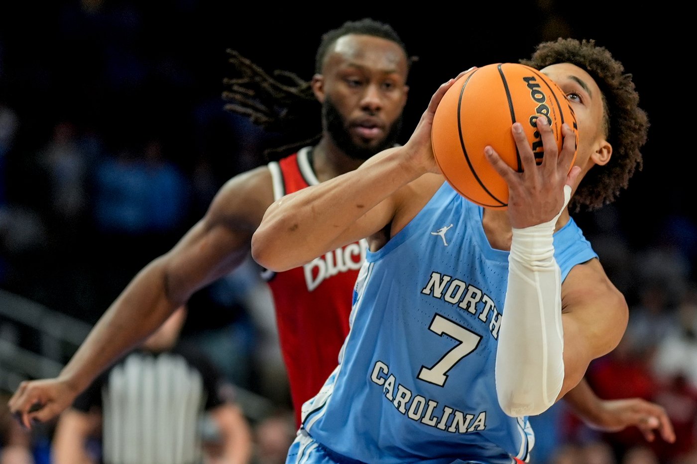 Seth Trimble returns from broken arm to set up winning basket in UNC's latest victory | iNFOnews.ca