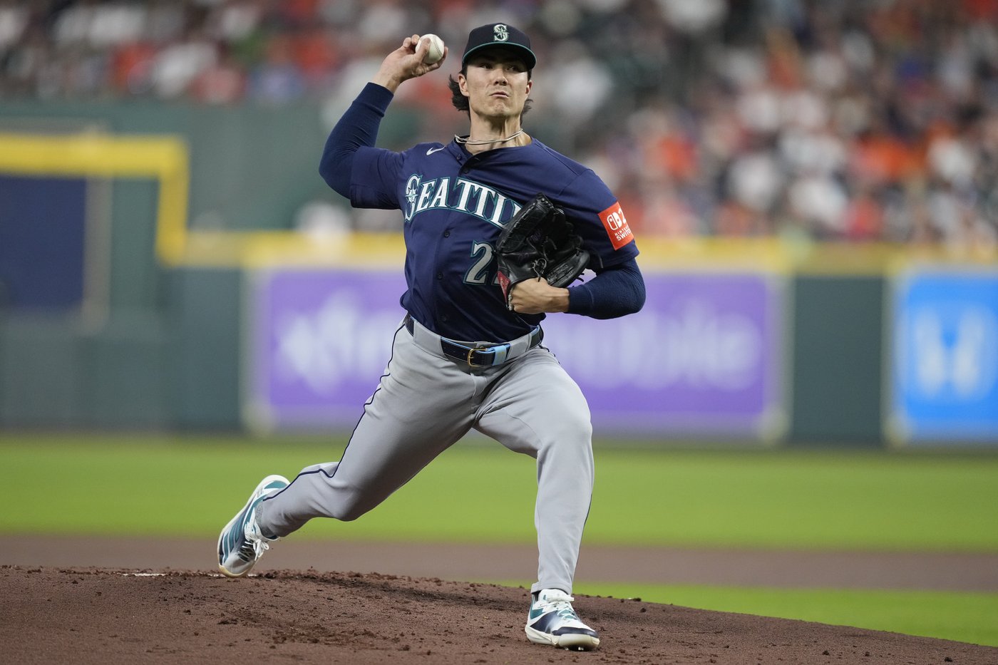 Mariners All-Star Bryan Woo exits with pectoral tightness after 5 scoreless innings vs. Astros | iNFOnews.ca Mariners All-Star Bryan Woo exits with pectoral tightness after 5 scoreless innings vs. Astros | iNFOnews.ca