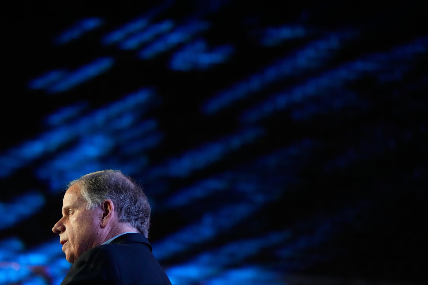 Democratic former Sen. Doug Jones launches campaign for Alabama governor | iNFOnews.ca Democratic former Sen. Doug Jones launches campaign for Alabama governor | iNFOnews.ca