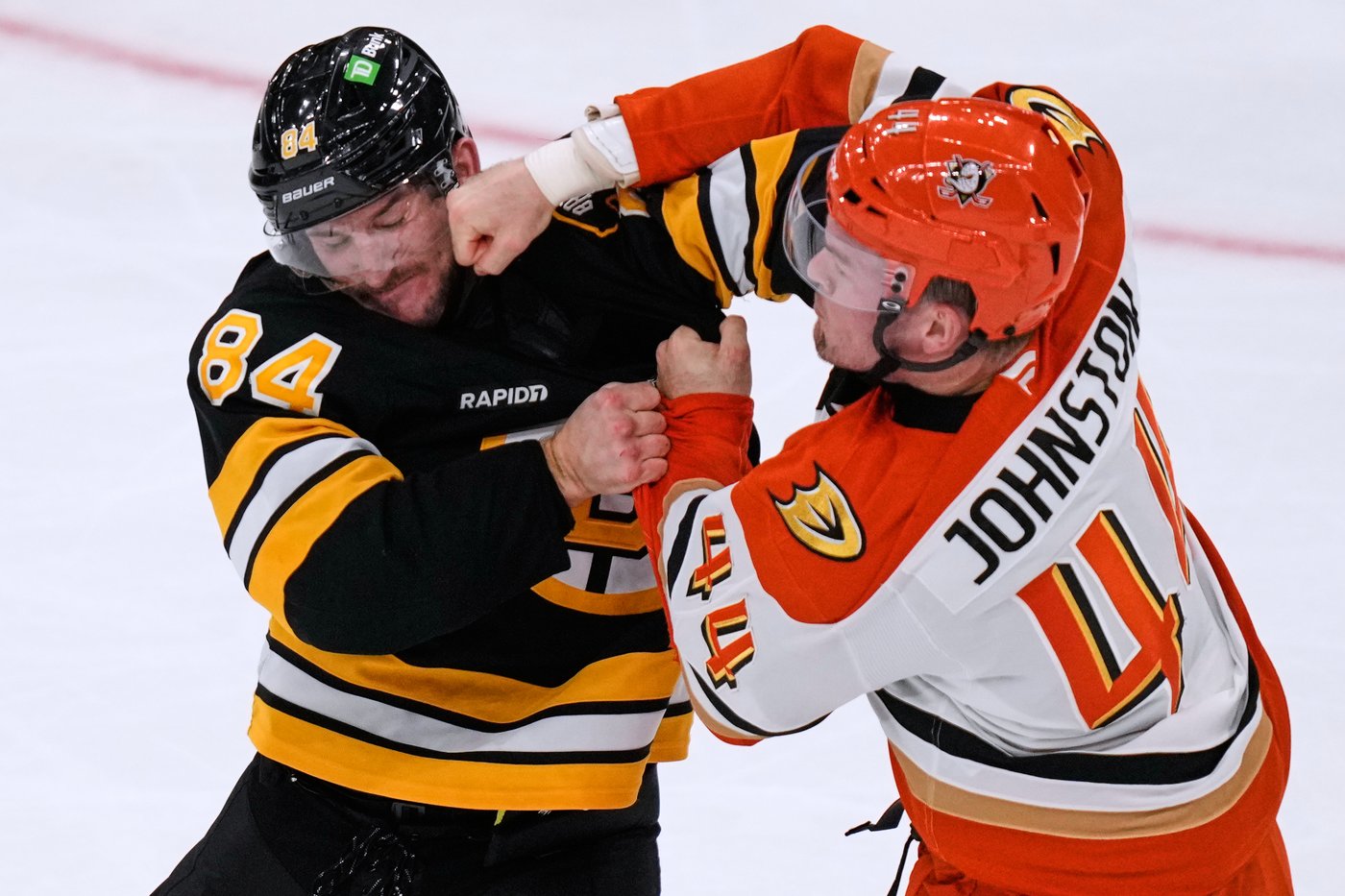 Troy Terry snaps a third-period tie as the Ducks top the Bruins for a 7-5 win | iNFOnews.ca Troy Terry snaps a third-period tie as the Ducks top the Bruins for a 7-5 win | iNFOnews.ca