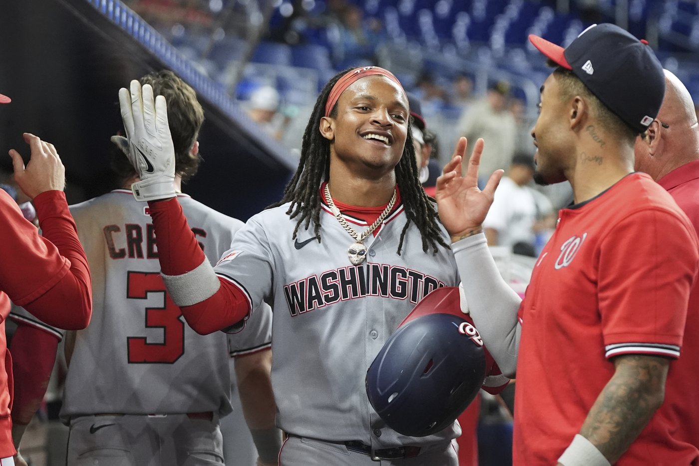 Bell second Nats player to homer from both sides, has 6 RBIs, 4 hits in 15-7 romp over Marlins | iNFOnews.ca