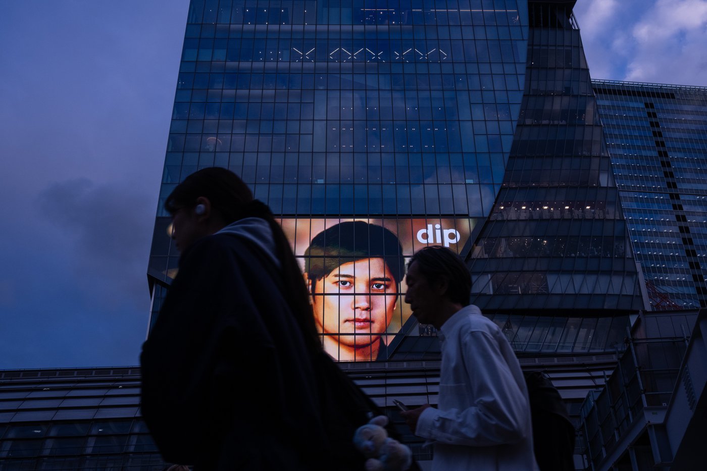 Photos show Japan’s fascination with baseball superstar Shohei Ohtani | iNFOnews.ca