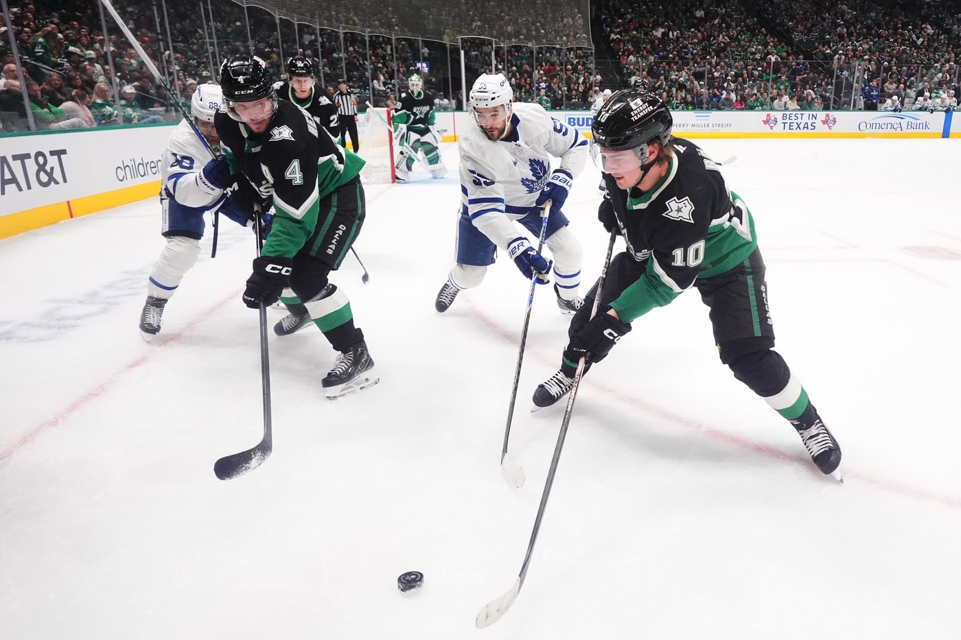 Robertson scores 23rd goal, Oettinger gets 16th win as Stars top Leafs 5-1 | iNFOnews.ca