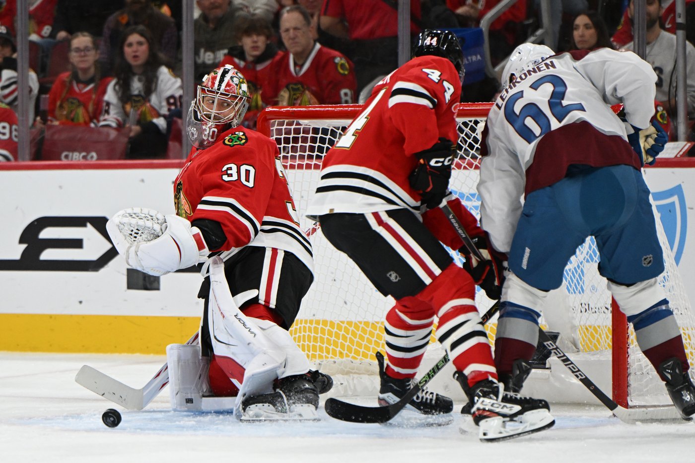 Wedgewood, Makar lead NHL-best Avalanche to 9th straight win, 1-0 over Blackhawks | iNFOnews.ca