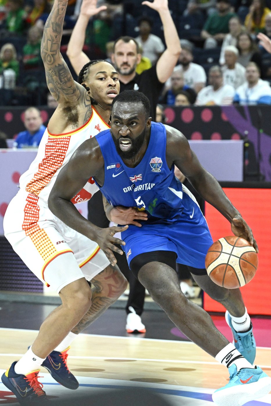 Britain stuns Montenegro 89-83 for first EuroBasket win in 12 years, Portugal advances | iNFOnews.ca